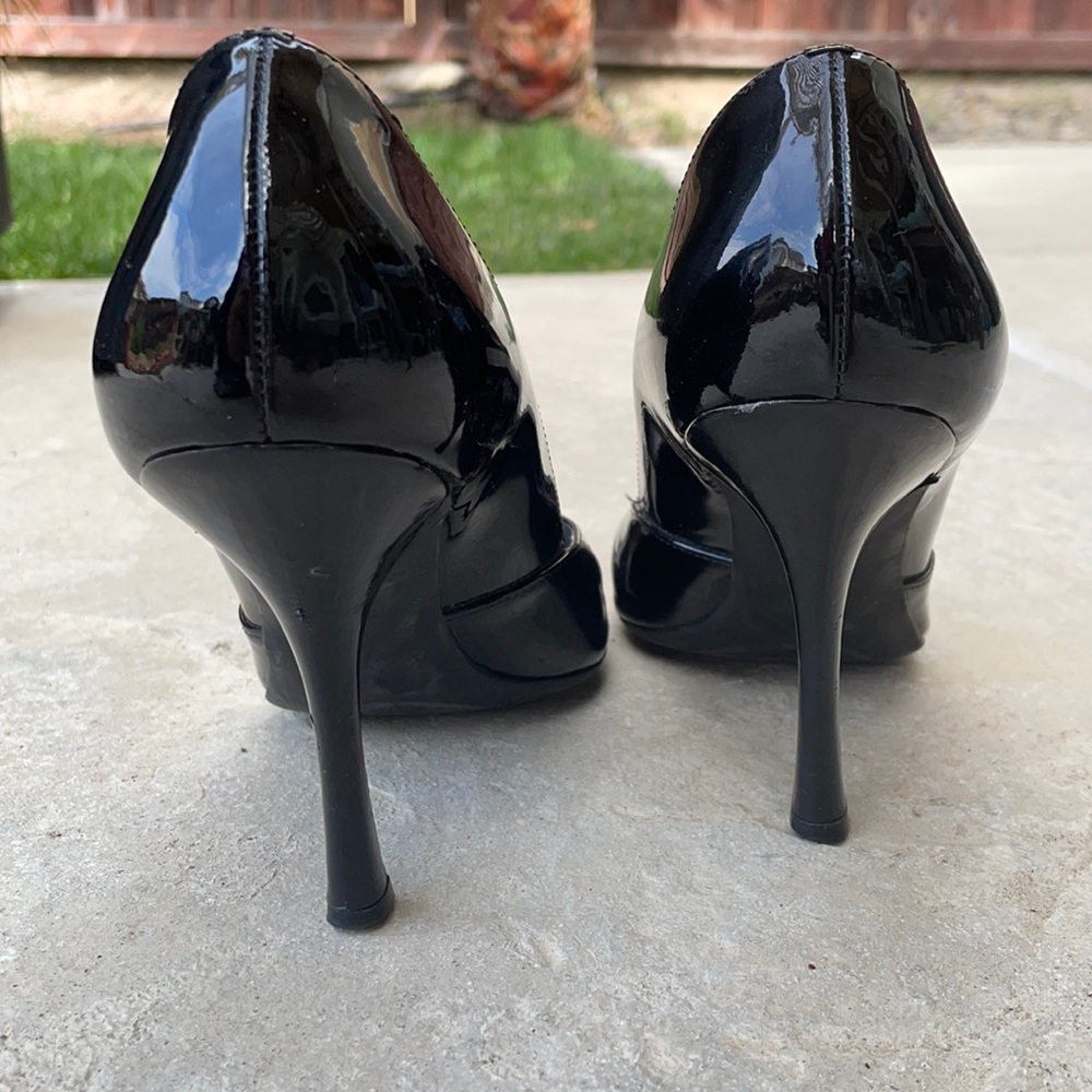 BCBGirls Patent Leather Pumps Black  7.5 - Picture 2 of 16